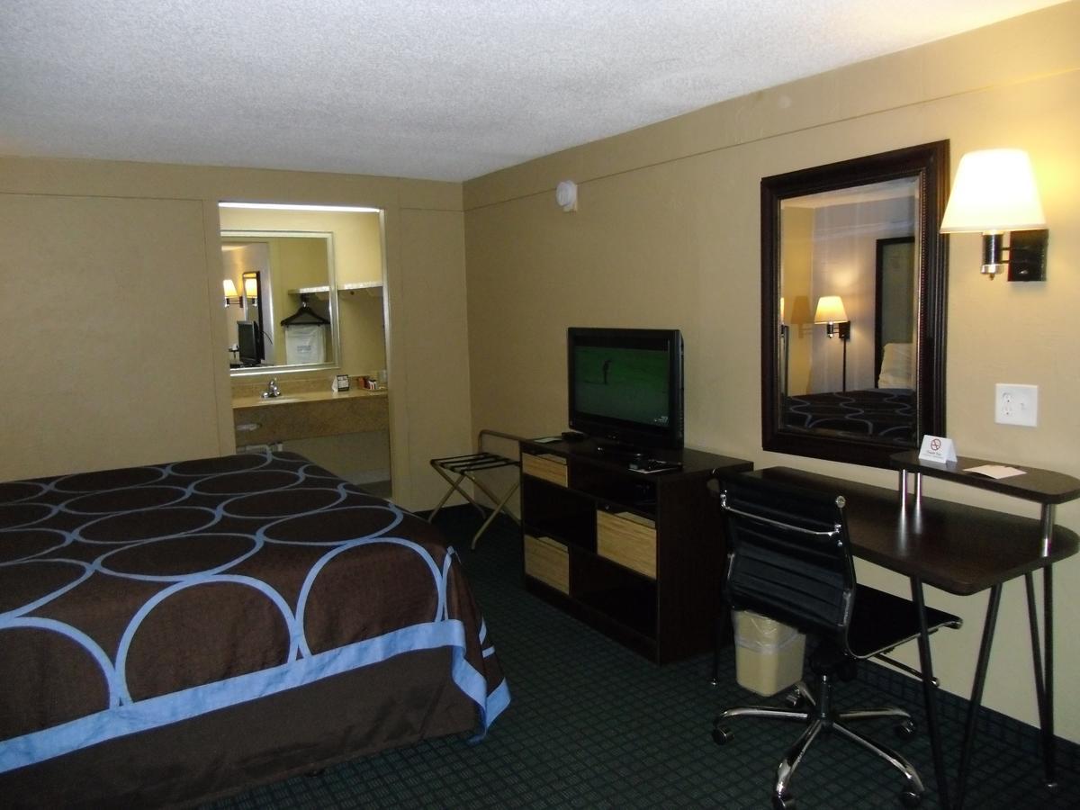 Super 8 by Wyndham Lantana West Palm Beach Exterior foto
