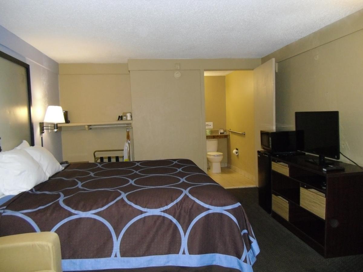 Super 8 by Wyndham Lantana West Palm Beach Exterior foto